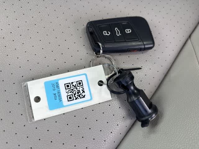 Thumbnail: 2019 Volkswagen Jetta - 24