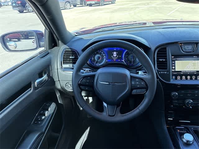 Thumbnail: 2023 Chrysler 300 - 25