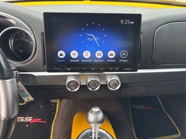 Thumbnail: 2003 Chevrolet SSR - 20