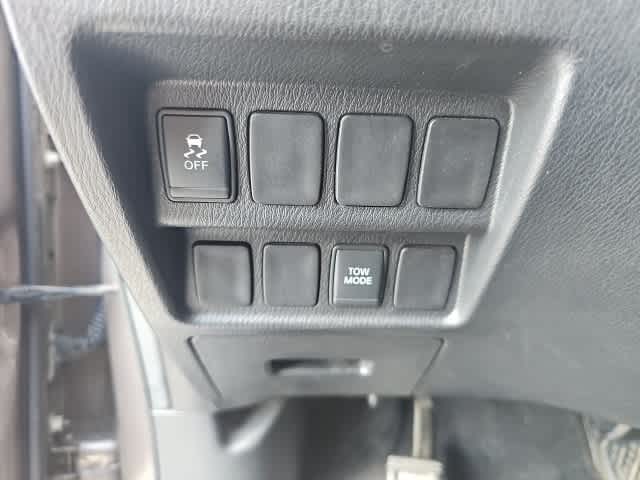 Thumbnail: 2014 Nissan Pathfinder - 11