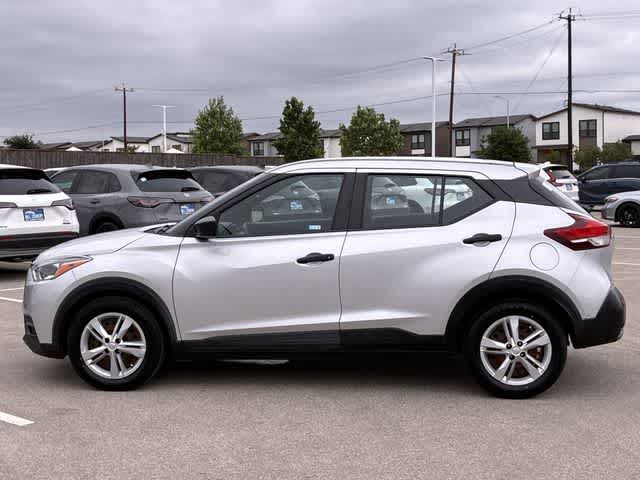 Thumbnail: 2020 Nissan Kicks - 3