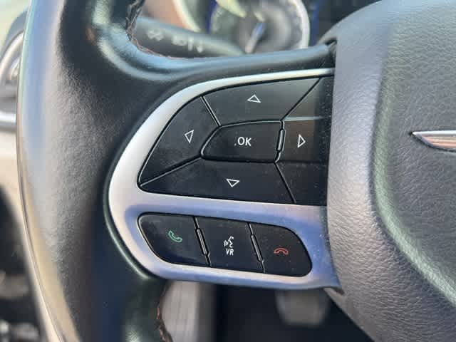 Thumbnail: 2018 Chrysler Pacifica - 11
