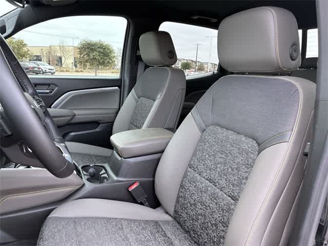 Thumbnail: 2024 Chevrolet Colorado - 17