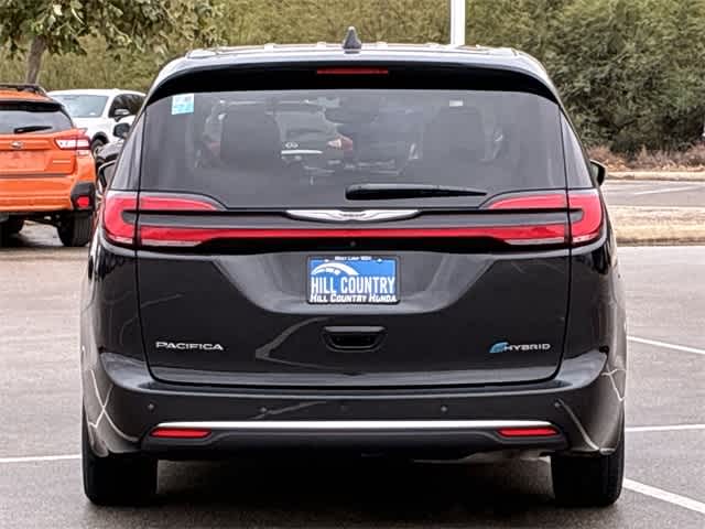 Thumbnail: 2023 Chrysler Pacifica - 5