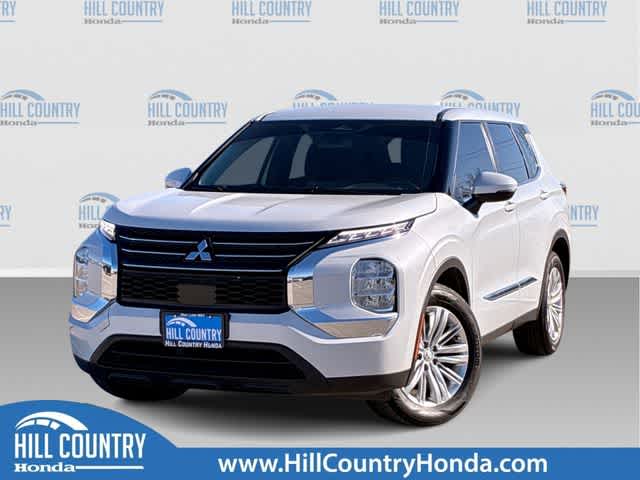 2022 Mitsubishi Outlander ES -
                  San Antonio, TX