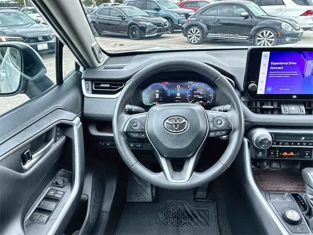 Thumbnail: 2023 Toyota RAV4 - 25