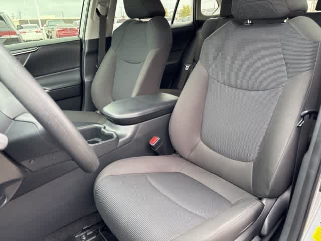 Thumbnail: 2024 Toyota RAV4 - 21