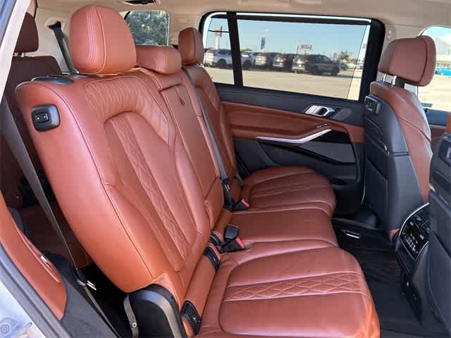 Thumbnail: 2021 BMW X7 - 22