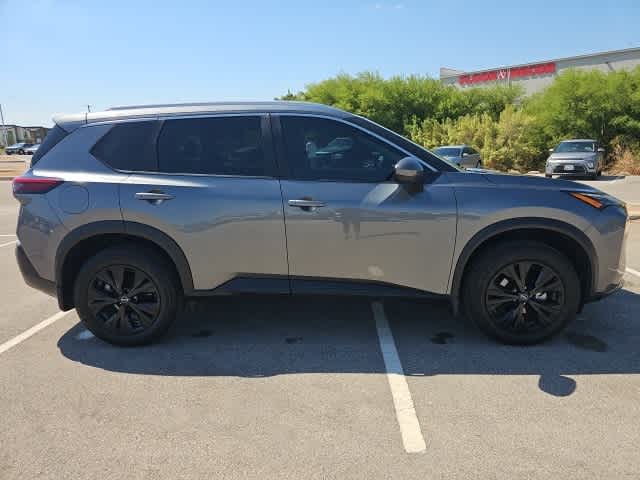 Thumbnail: 2023 Nissan Rogue - 4