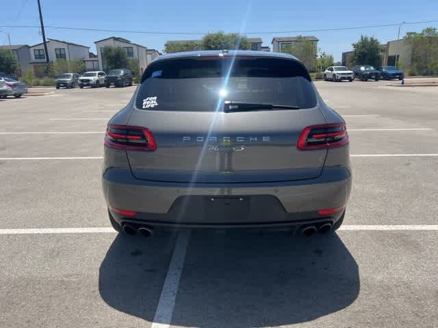 Thumbnail: 2015 Porsche Macan - 4