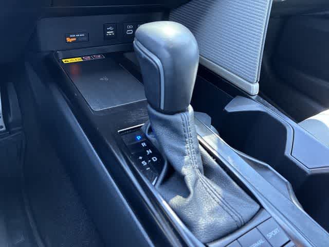 Thumbnail: 2025 Toyota Camry - 33