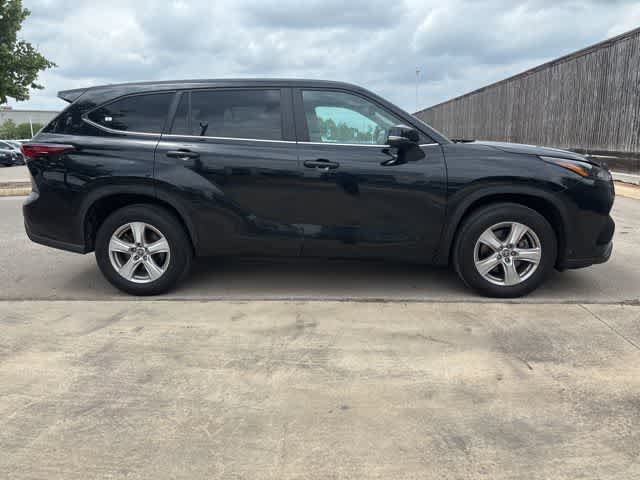 Thumbnail: 2024 Toyota Highlander - 6