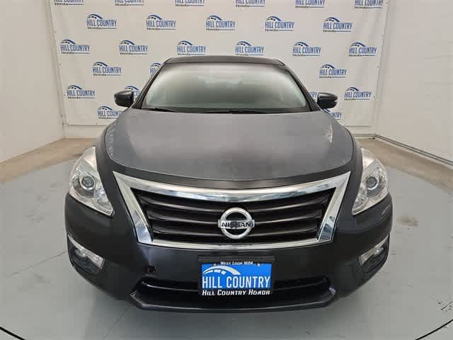 Thumbnail: 2015 Nissan Altima - 9