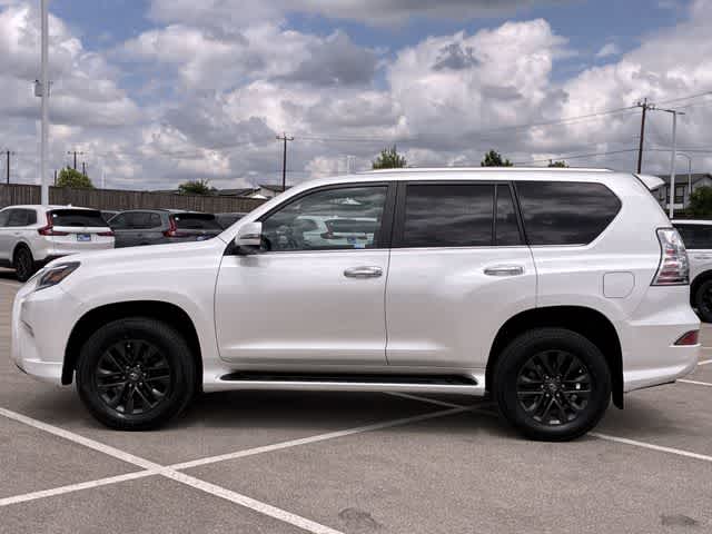 Thumbnail: 2023 Lexus GX - 4