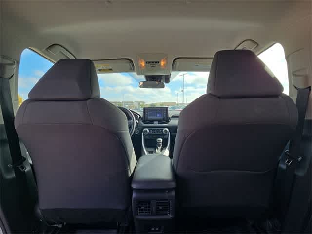 Thumbnail: 2021 Toyota RAV4 - 16