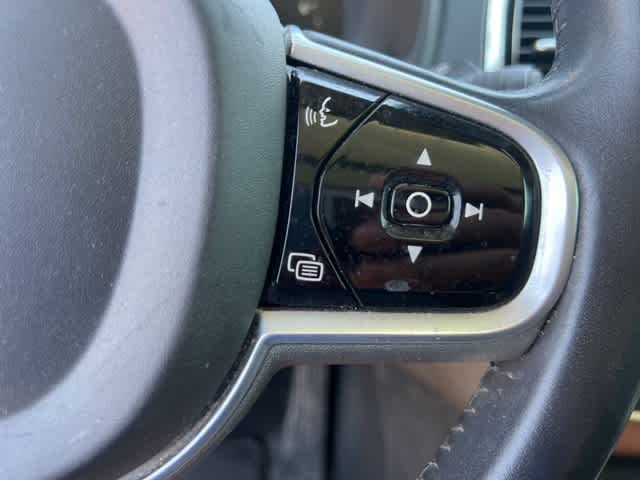 Thumbnail: 2019 Volvo XC90 - 12