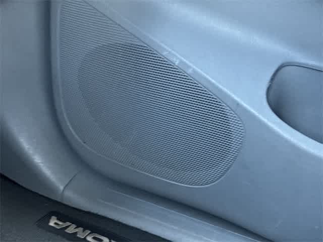 Thumbnail: 2014 Toyota Tacoma - 31