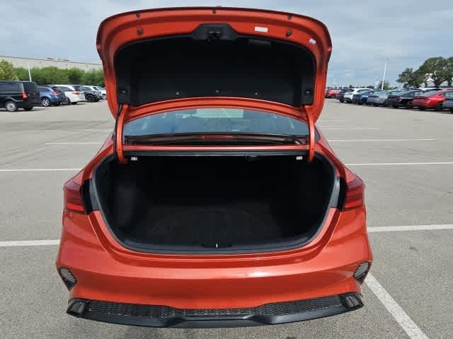 Thumbnail: 2023 Kia Forte - 13