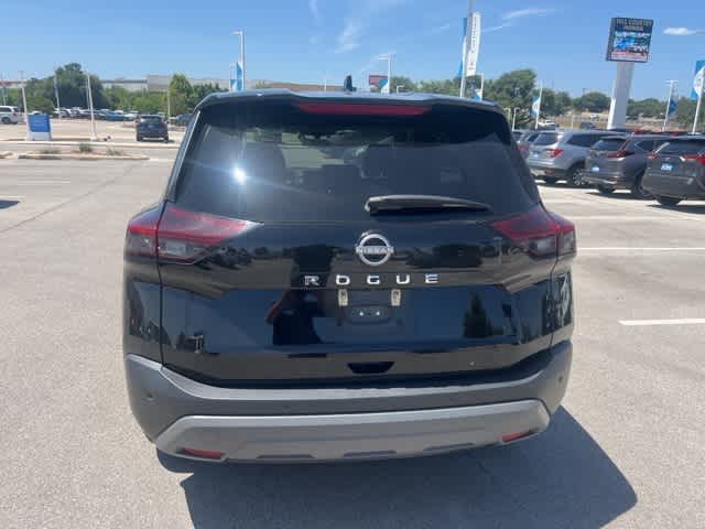 Thumbnail: 2023 Nissan Rogue - 4