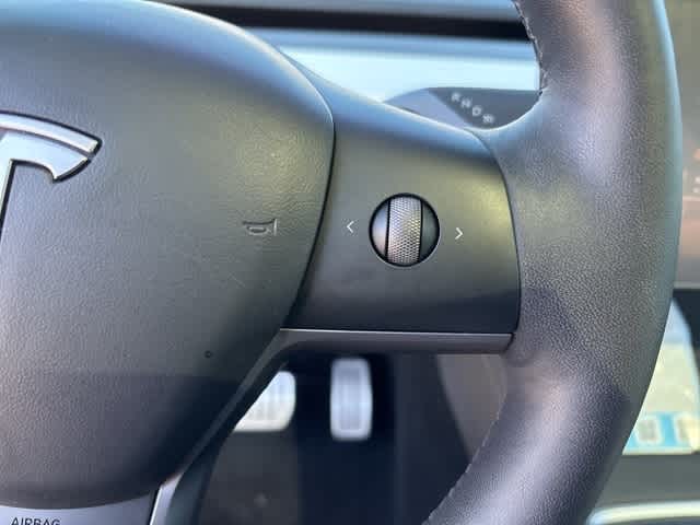 Thumbnail: 2022 Tesla Model Y - 11