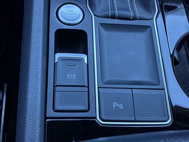 Thumbnail: 2023 Volkswagen Atlas - 40