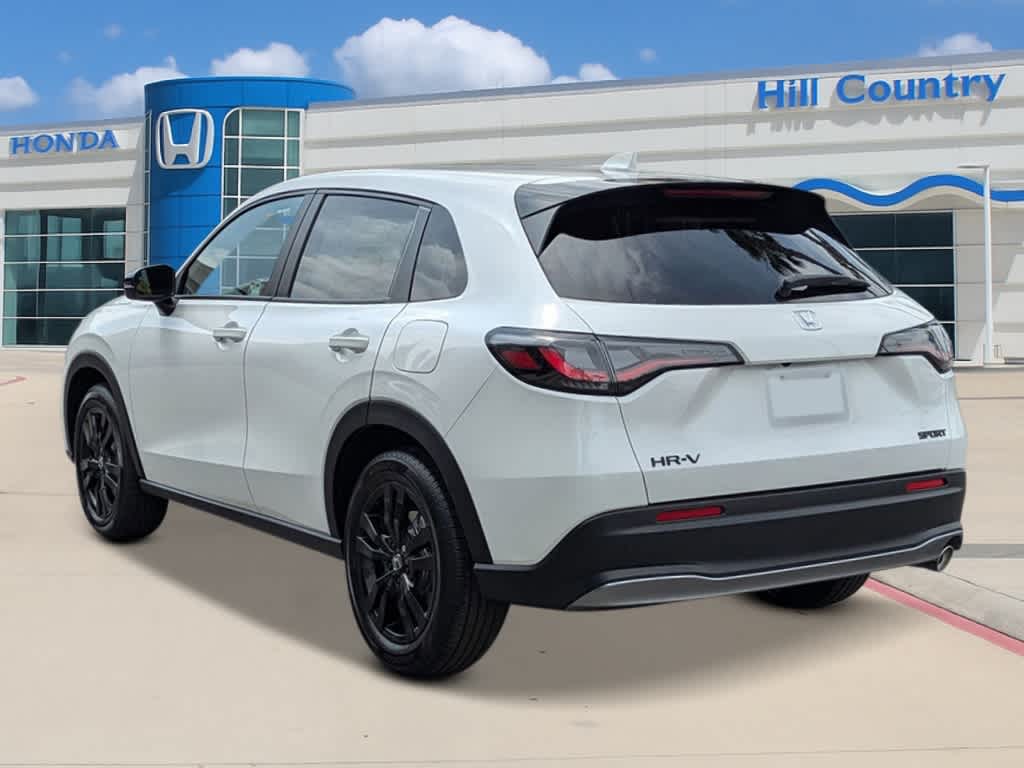 2026 Honda HR-V Sport photo 2