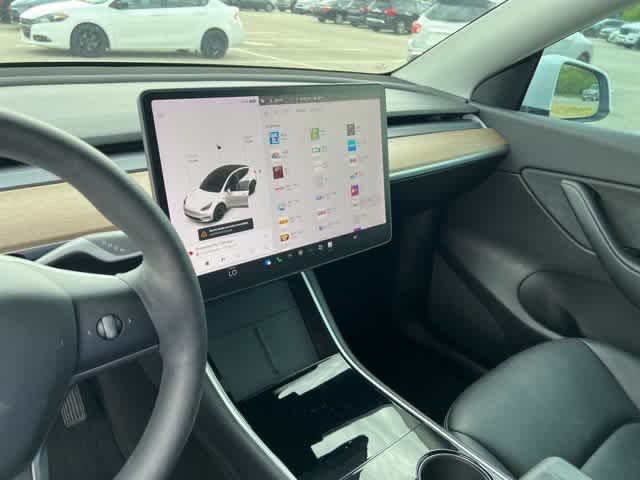 Thumbnail: 2021 Tesla Model Y - 16