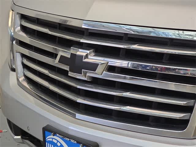 Thumbnail: 2019 Chevrolet Tahoe - 12