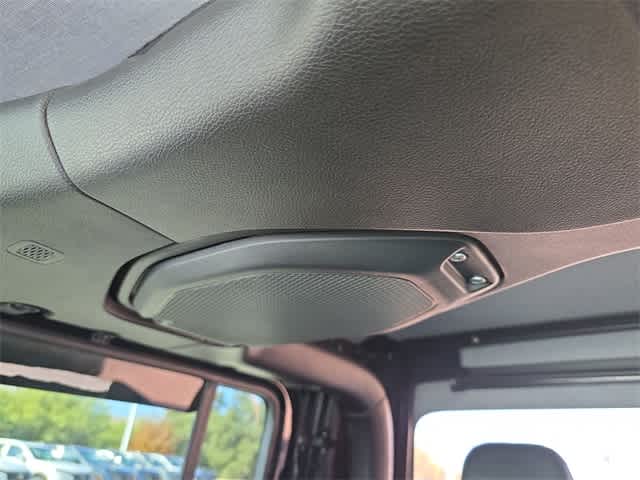 Thumbnail: 2022 Jeep Gladiator - 31