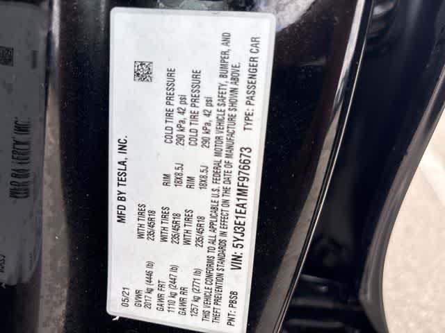 Thumbnail: 2021 Tesla Model 3 - 24