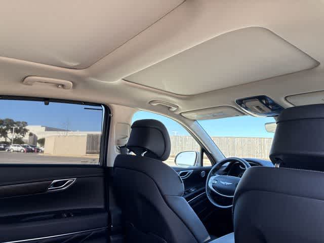 Thumbnail: 2021 Genesis GV80 - 22