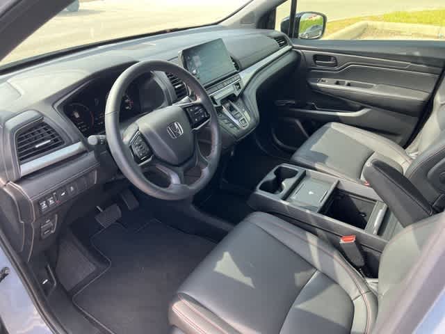 2025 Honda Odyssey Sport 9