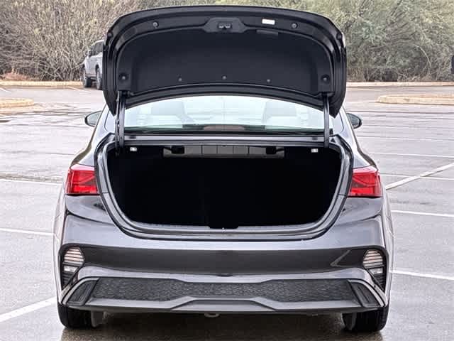 Thumbnail: 2023 Kia Forte - 35