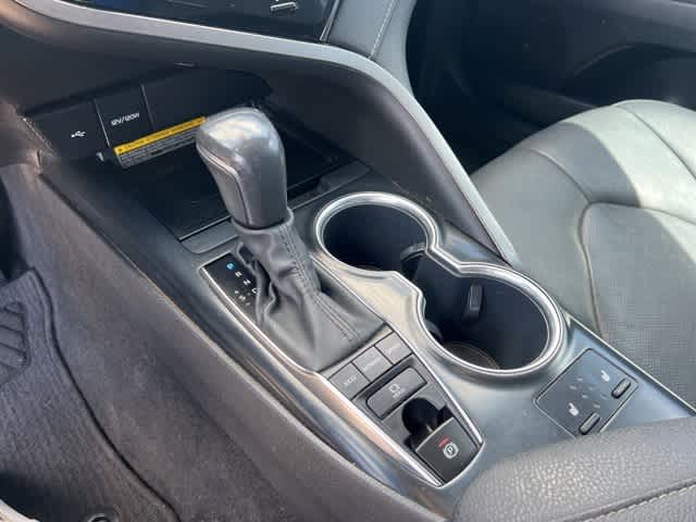 Thumbnail: 2020 Toyota Camry - 14
