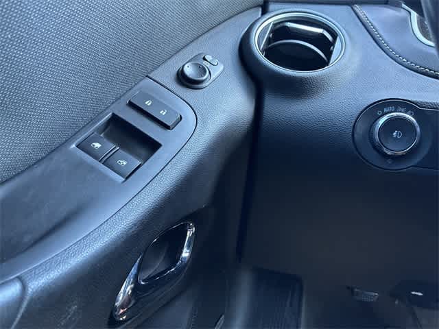 Thumbnail: 2014 Chevrolet Camaro - 37