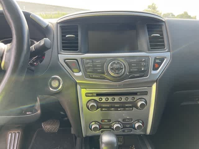 Thumbnail: 2020 Nissan Pathfinder - 16