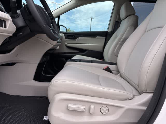 Thumbnail: 2026 Honda Odyssey - 18