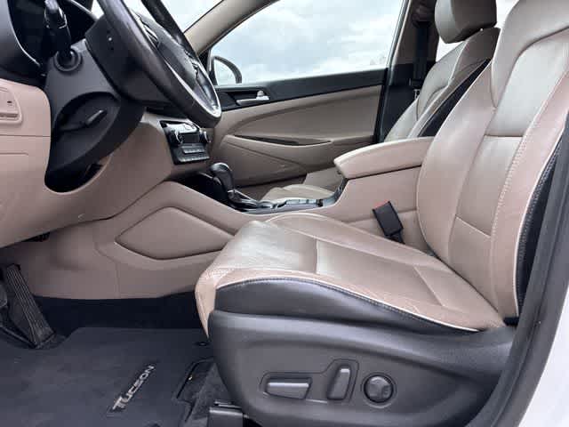 Thumbnail: 2021 Hyundai Tucson - 18