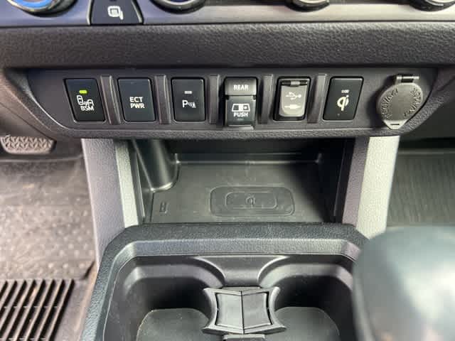 2018 Toyota Tacoma TRD Off-Road 16