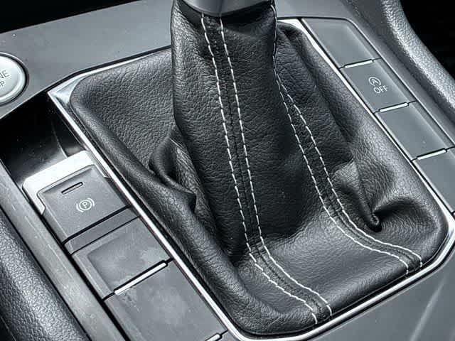 Thumbnail: 2022 Volkswagen Taos - 41