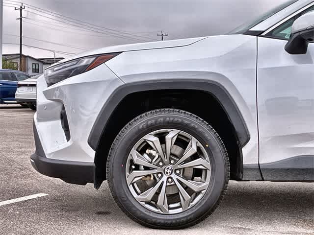 Thumbnail: 2023 Toyota RAV4 - 14