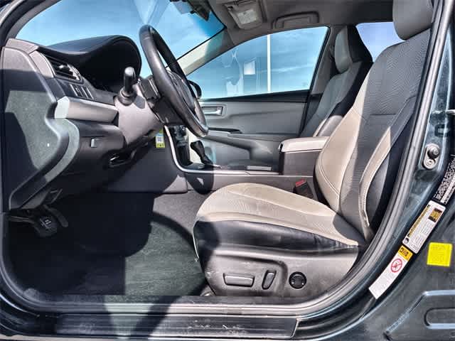 Thumbnail: 2016 Toyota Camry - 18