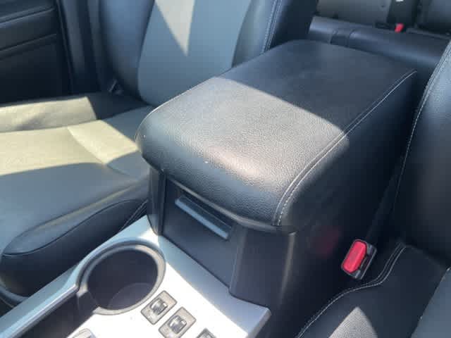 Thumbnail: 2014 Toyota 4Runner - 16