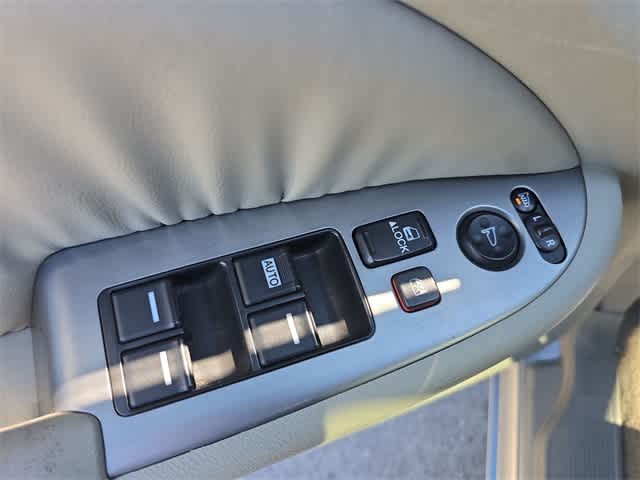 2010 Honda Odyssey EX-L 40