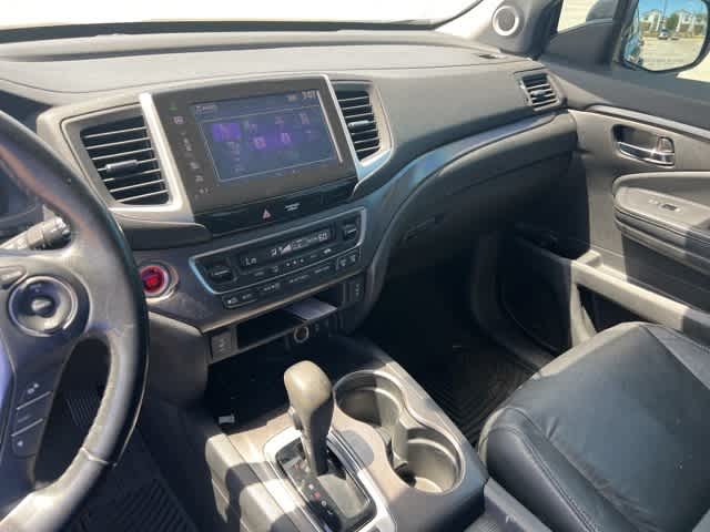 Thumbnail: 2016 Honda Pilot - 19