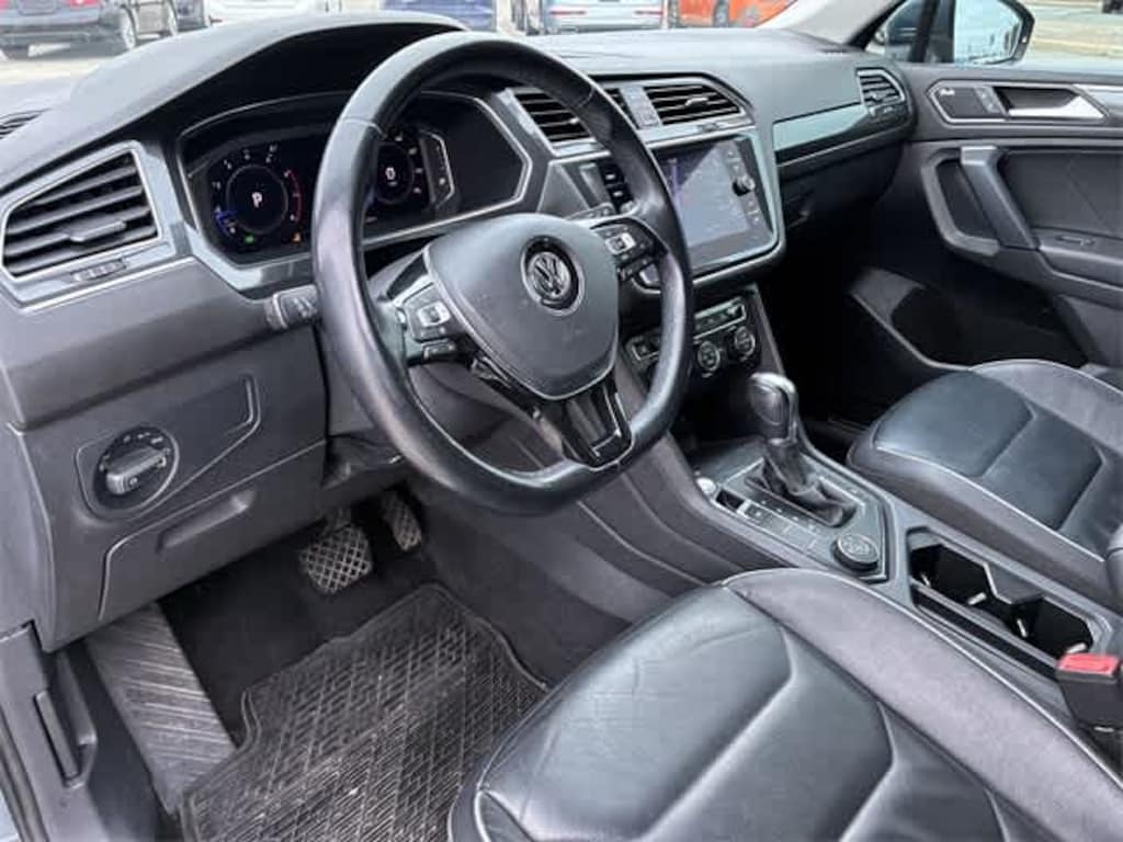Used 2019 Volkswagen Tiguan 2.0T SEL Premium 4MOTION SUV