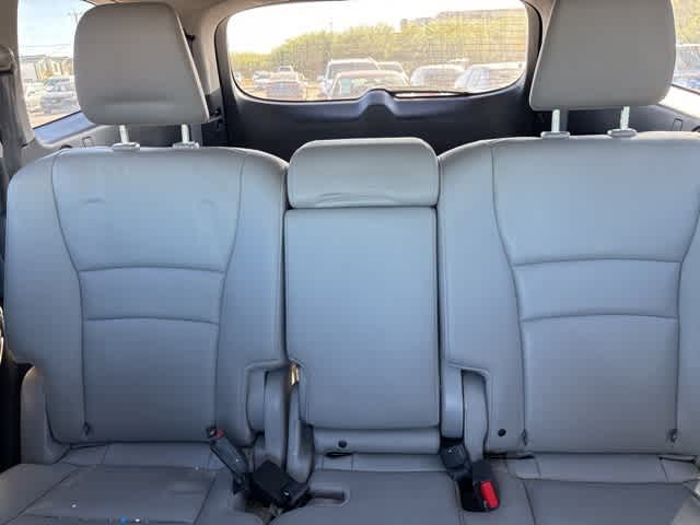 Thumbnail: 2019 Honda Pilot - 19