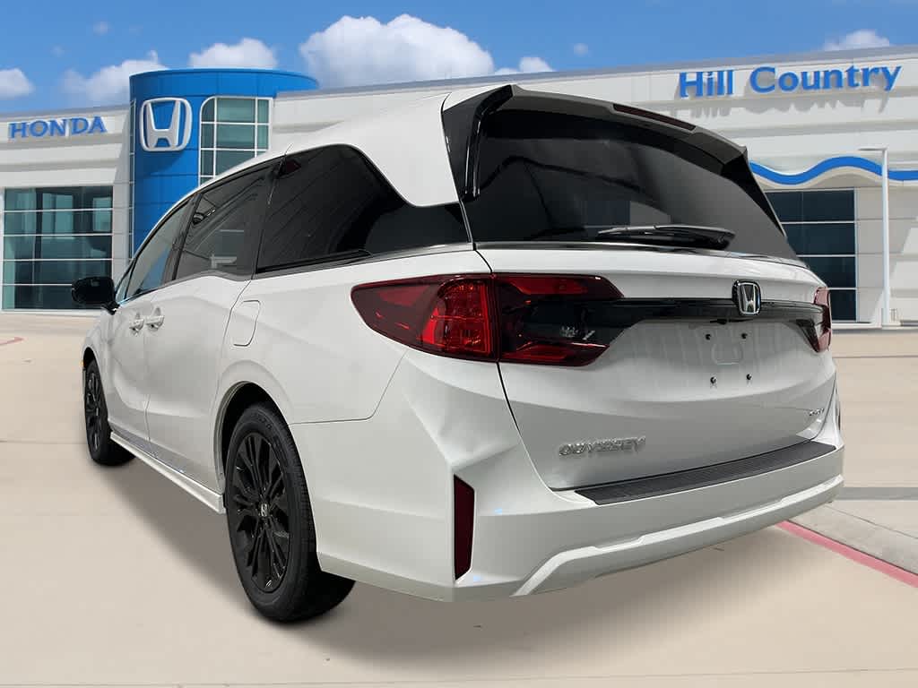2026 Honda Odyssey photo 3