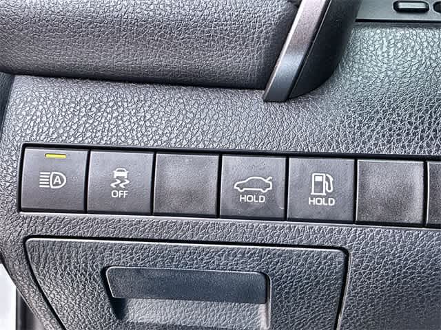 Thumbnail: 2020 Toyota Camry - 39