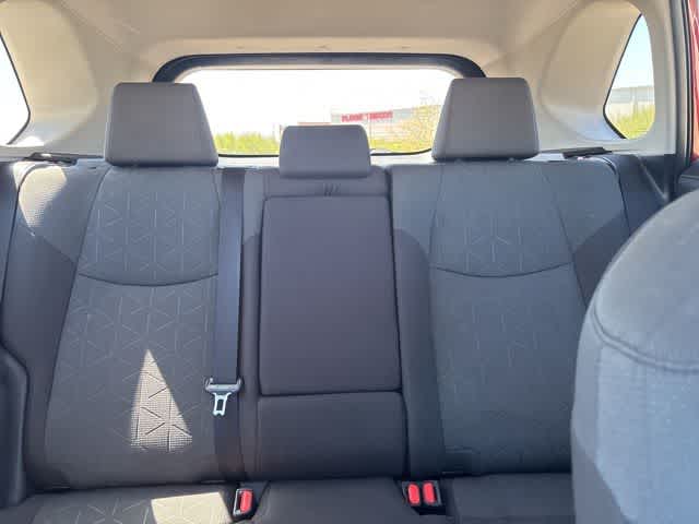 Thumbnail: 2020 Toyota RAV4 - 21